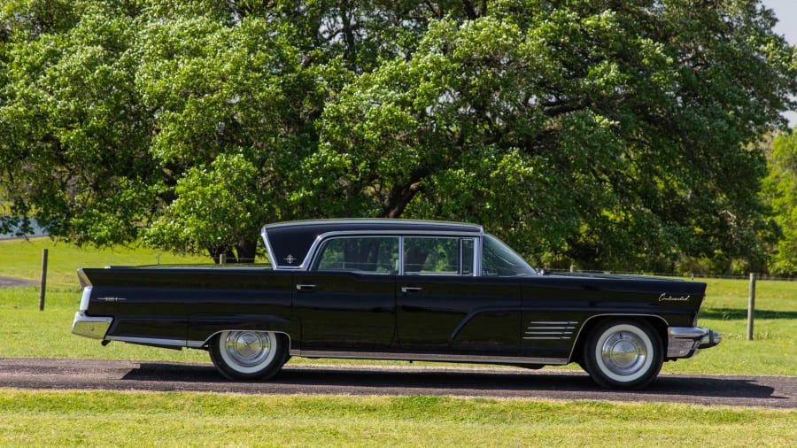 1960 Lincoln Continental Mark Series - Image 8 of 13