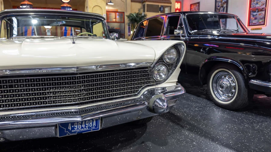 1960 Lincoln Continental 3rd Gen - Image 17 of 31
