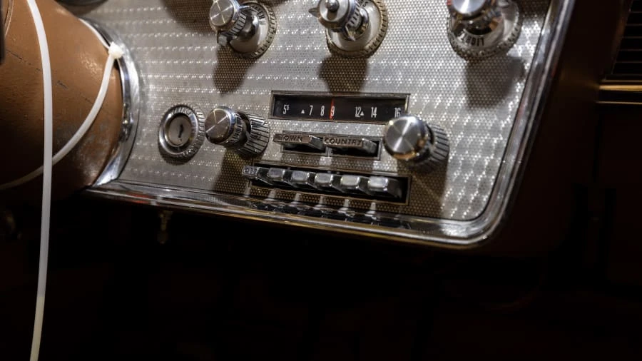 1960 Lincoln Continental 3rd Gen - Image 19 of 31