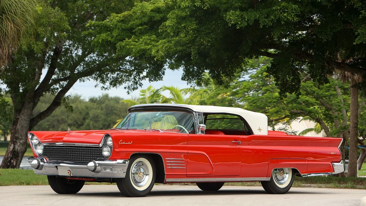 1960 Lincoln Continental Mark Series - Image 10 of 31