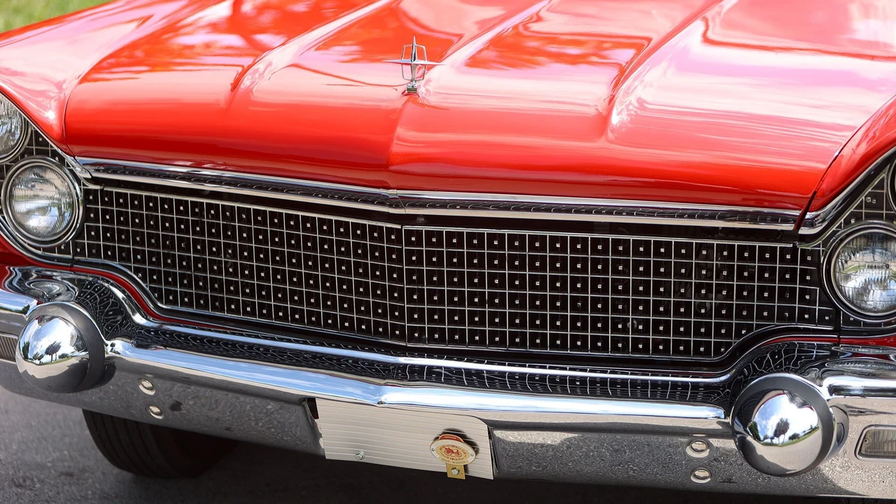 1960 Lincoln Continental Mark Series - Image 27 of 31