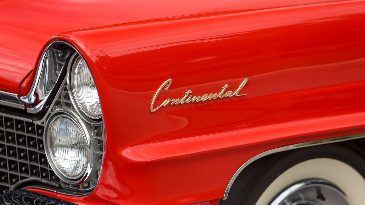 1960 Lincoln Continental Mark Series - Image 24 of 31