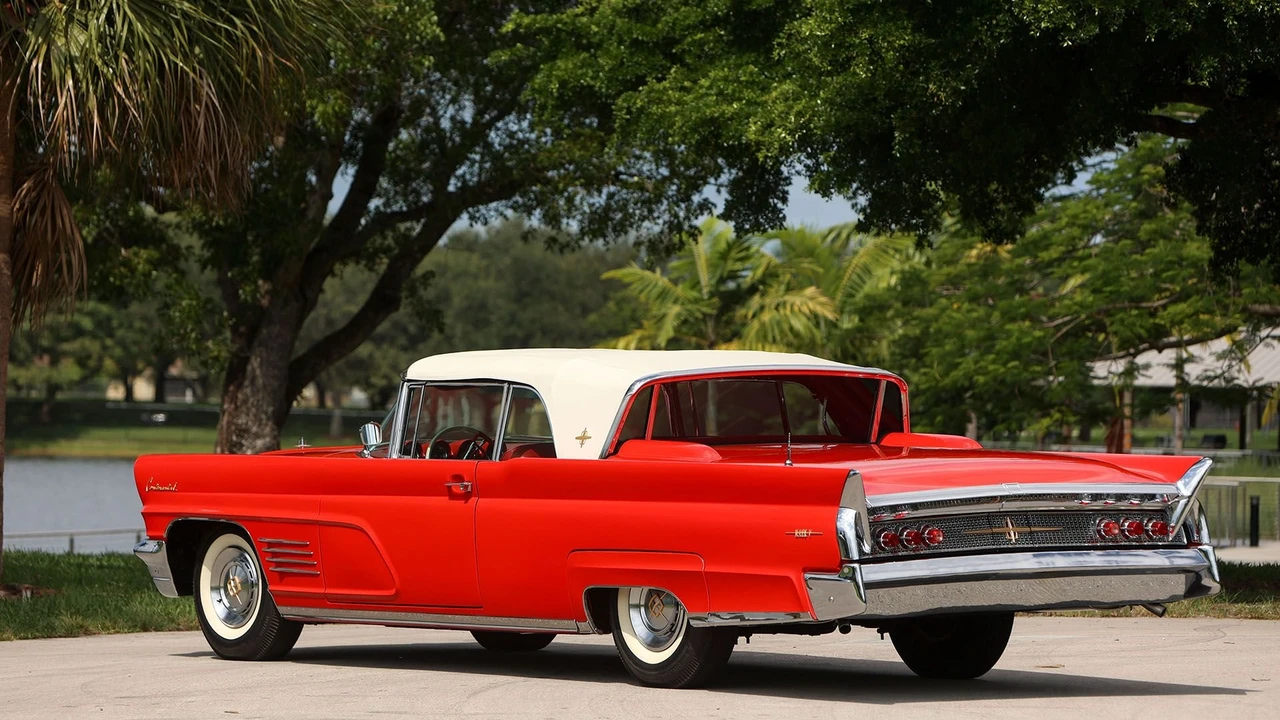 1960 Lincoln Continental Mark Series - Image 18 of 31