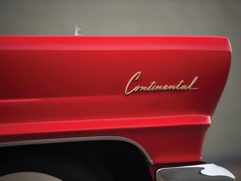 1960 Lincoln Continental Mark Series - Image 17 of 31