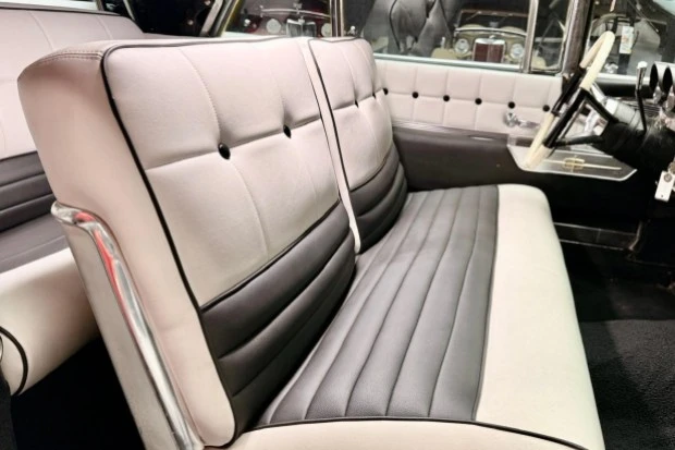1960 Lincoln Continental Mark Series - Image 4 of 8