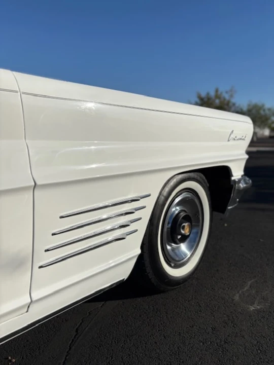 1960 Lincoln Continental 3rd Gen - Image 3 of 12