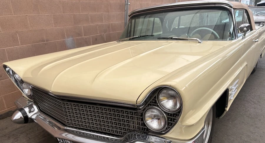 1960 Lincoln Continental Mark V - Image 4 of 4