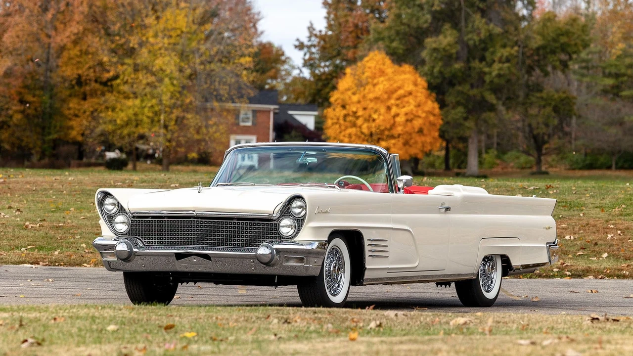 1960 Lincoln Continental Mark Series - Image 14 of 31