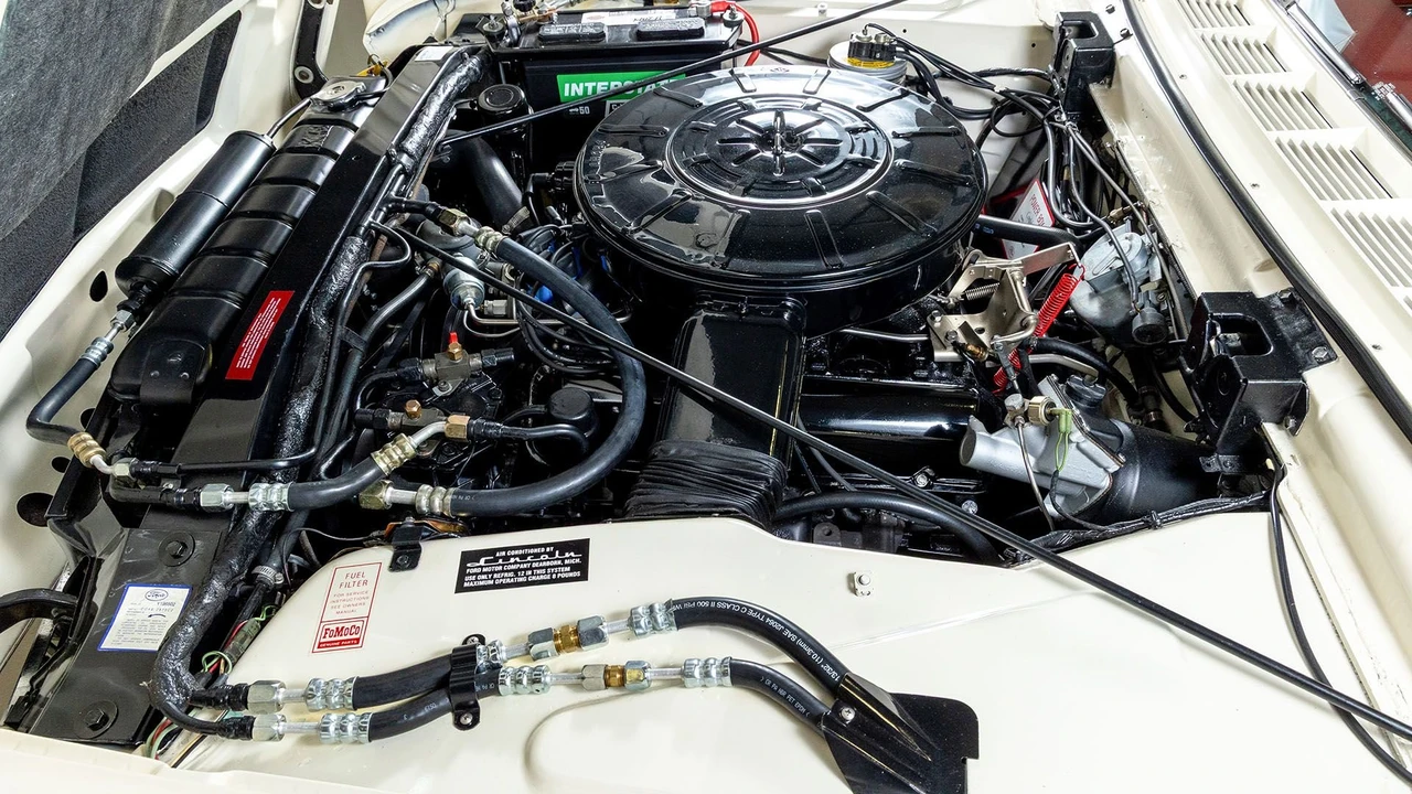 1960 Lincoln Continental Mark Series - Image 5 of 31