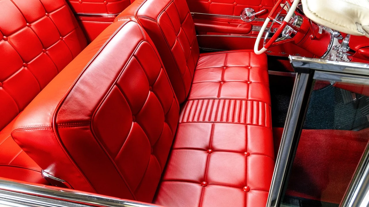 1960 Lincoln Continental Mark Series - Image 15 of 31