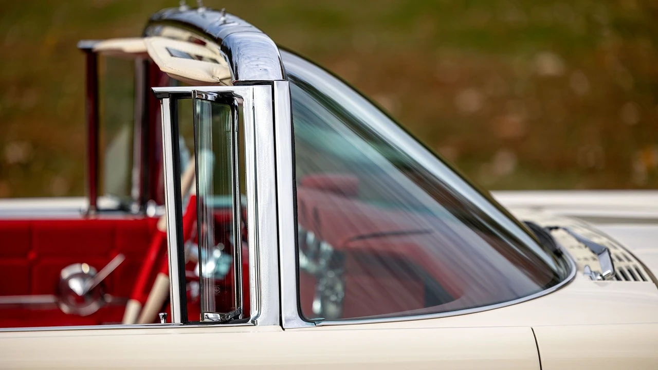 1960 Lincoln Continental Mark Series - Image 29 of 31