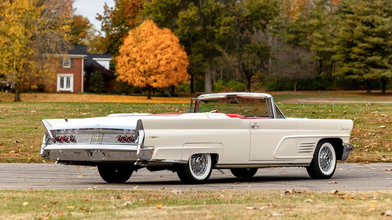 1960 Lincoln Continental Mark Series - Image 26 of 31
