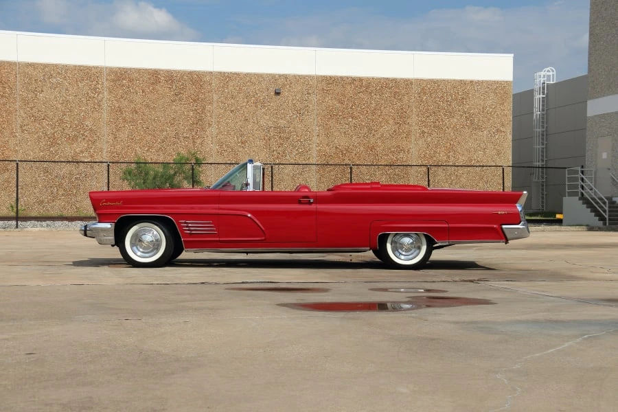 1960 Lincoln Continental 3rd Gen - Image 2 of 26