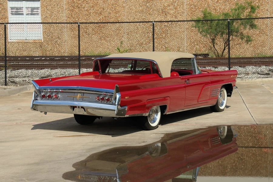 1960 Lincoln Continental 3rd Gen - Image 10 of 26