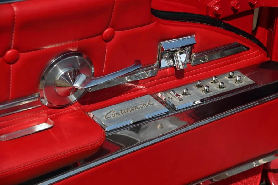 1960 Lincoln Continental 3rd Gen - Image 20 of 26