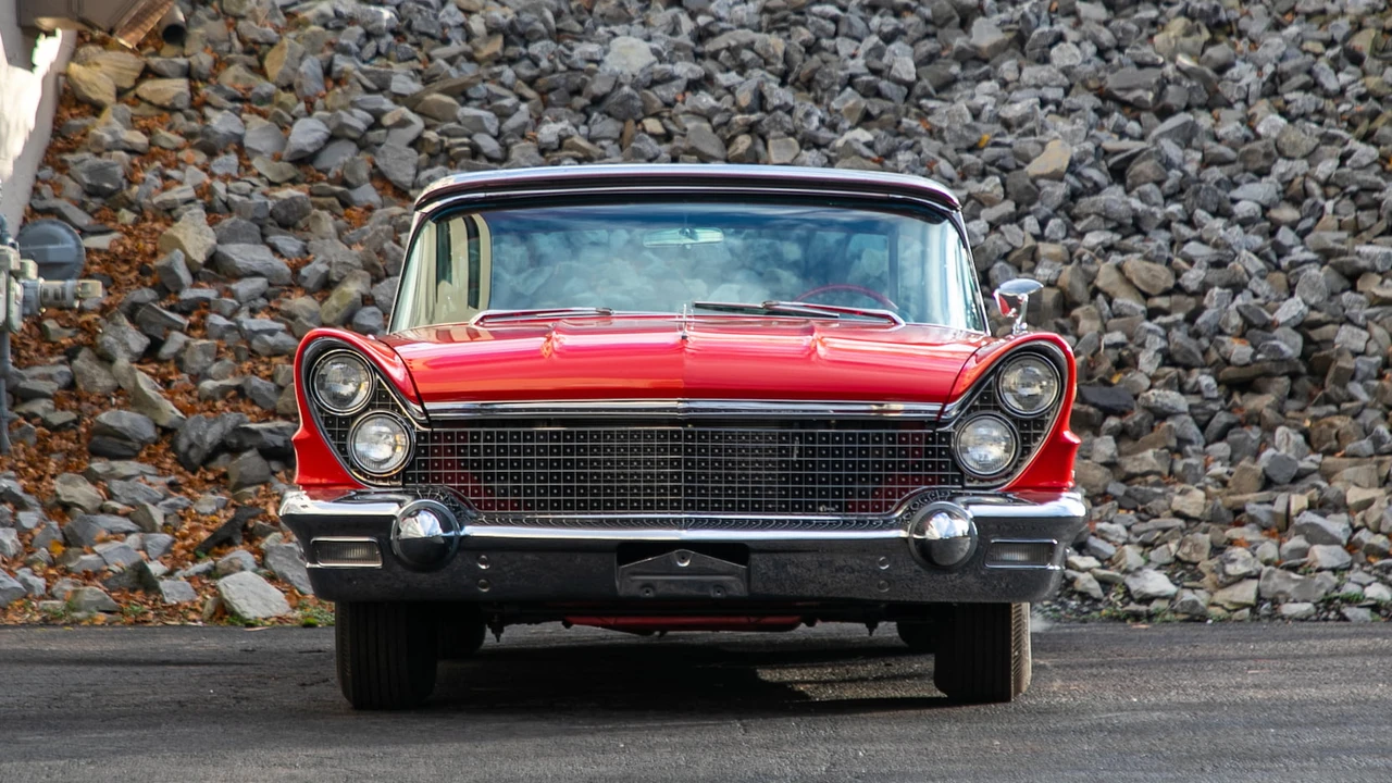 1960 Lincoln Continental Mark Series - Image 10 of 15