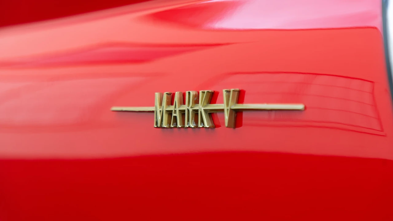 1960 Lincoln Continental Mark Series - Image 13 of 15
