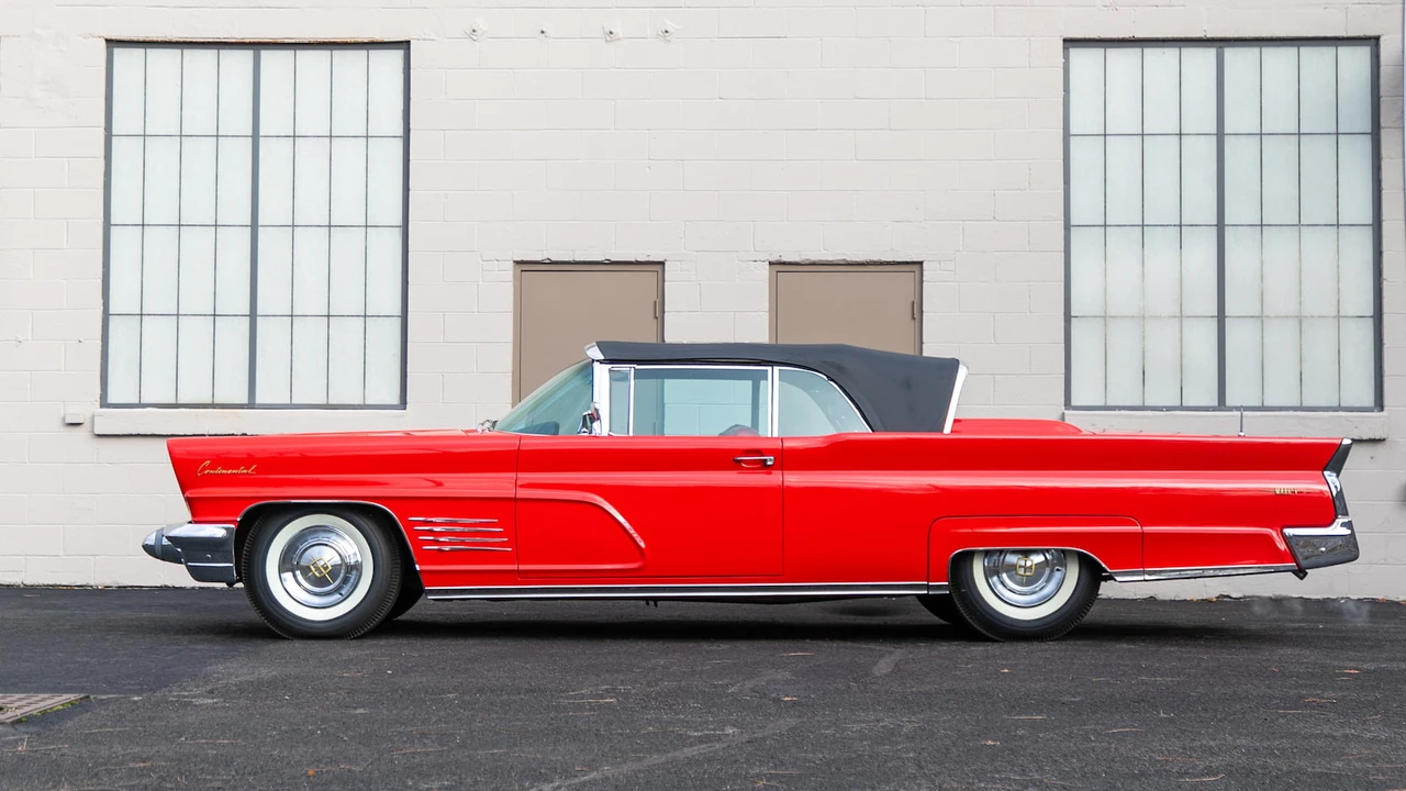 1960 Lincoln Continental Mark Series - Image 2 of 15