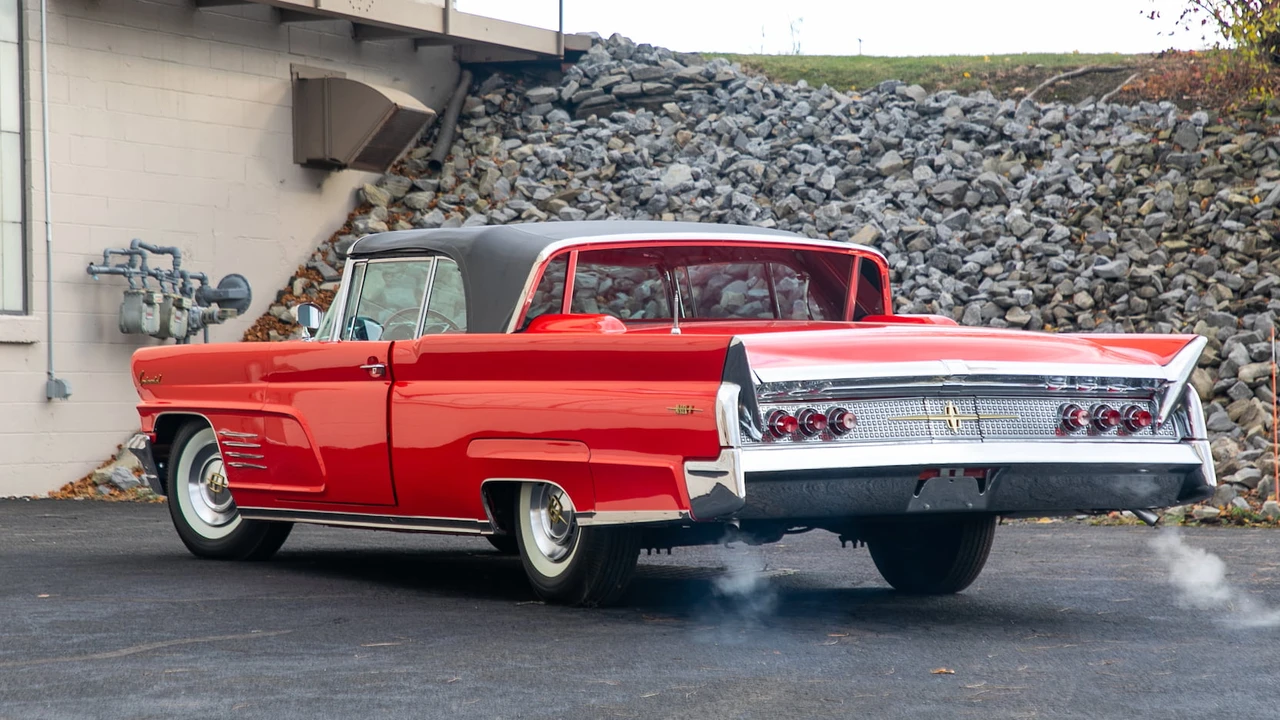 1960 Lincoln Continental Mark Series - Image 3 of 15