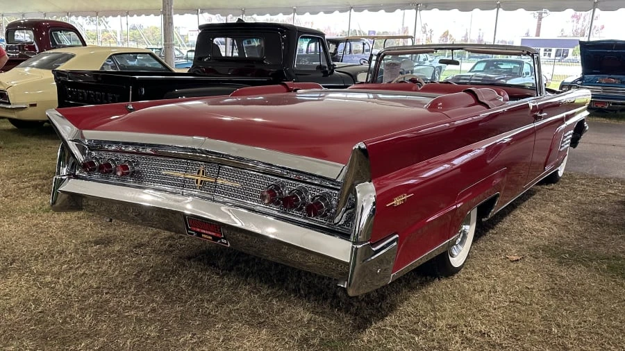 1960 Lincoln Continental 3rd Gen - Image 2 of 6