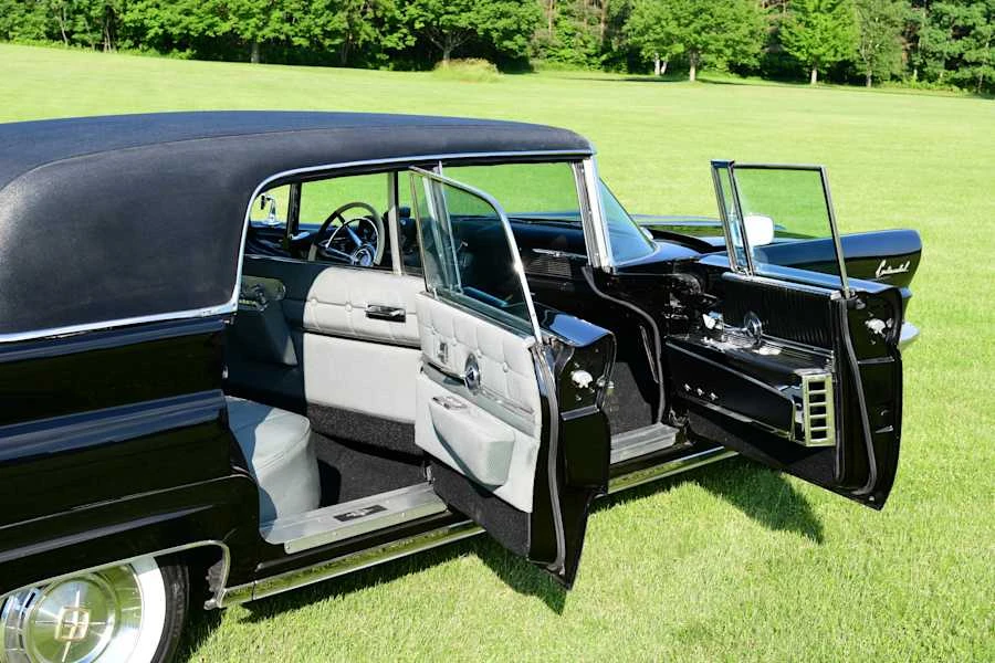 1960 Lincoln Continental 3rd Gen - Image 19 of 26