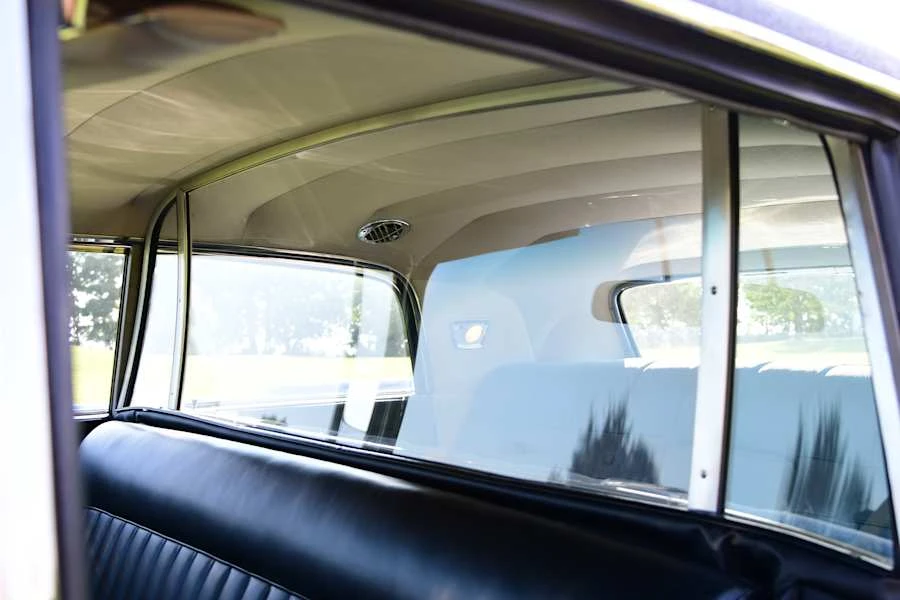 1960 Lincoln Continental 3rd Gen - Image 11 of 26
