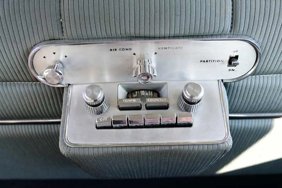 1960 Lincoln Continental 3rd Gen - Image 15 of 26