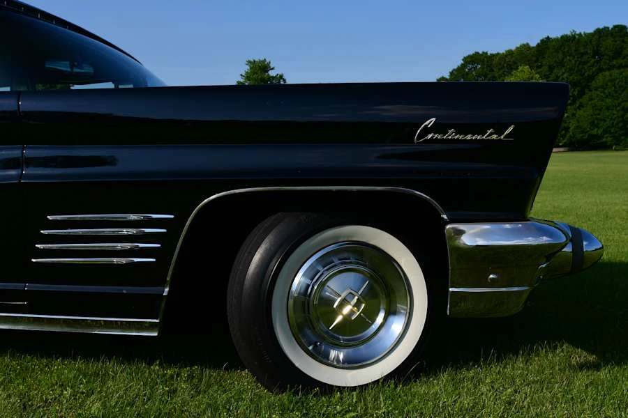 1960 Lincoln Continental 3rd Gen - Image 8 of 26