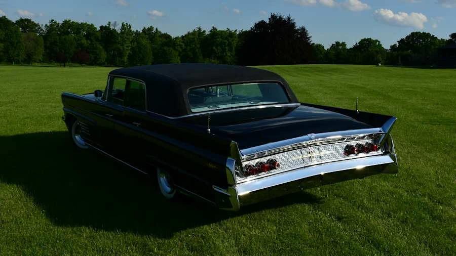 1960 Lincoln Continental 3rd Gen - Image 7 of 26