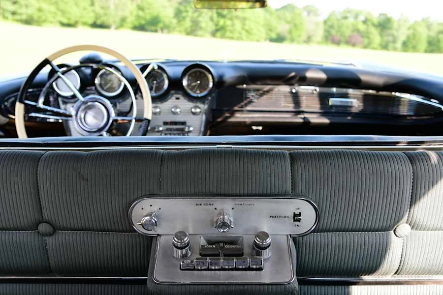 1960 Lincoln Continental 3rd Gen - Image 10 of 26