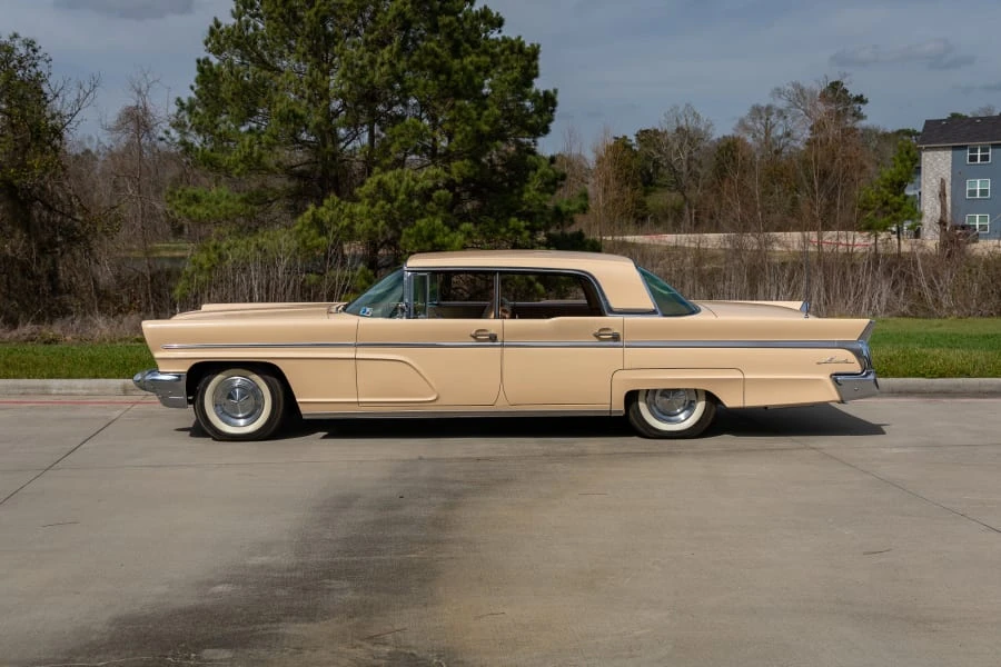 1960 Lincoln Continental 3rd Gen - Image 15 of 29