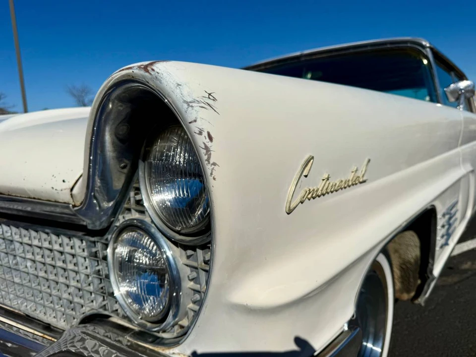 1960 Lincoln Continental 3rd Gen - Image 6 of 23