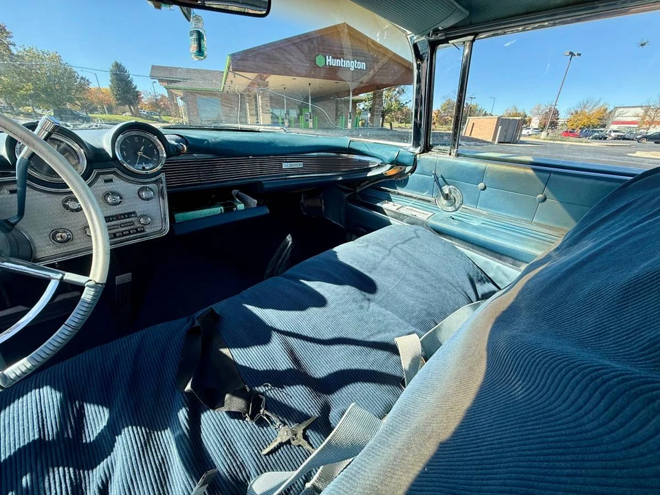 1960 Lincoln Continental 3rd Gen - Image 18 of 23