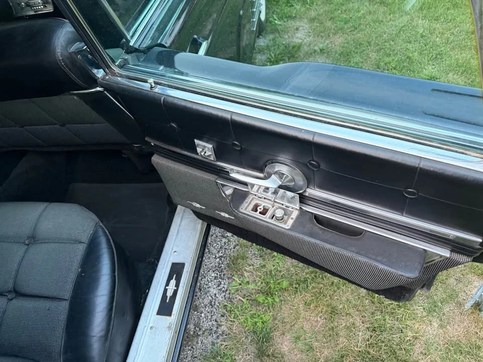 1960 Lincoln Continental 3rd Gen - Image 8 of 18