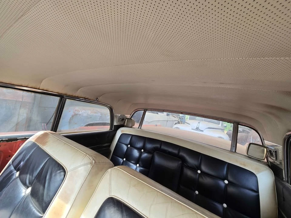 1960 Lincoln Continental 3rd Gen - Image 10 of 16