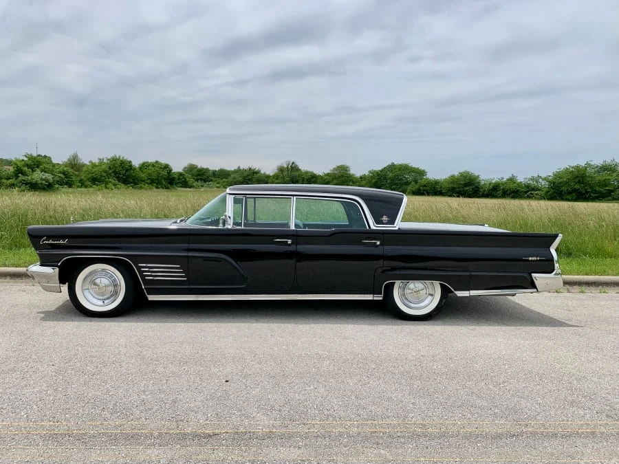 1960 Lincoln Continental 3rd Gen - Image 2 of 8