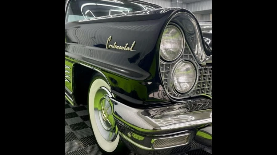 1960 Lincoln Continental 3rd Gen - Image 6 of 8