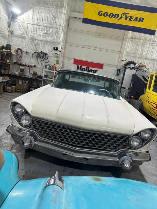 1960 Lincoln Continental 3rd Gen - Image 2 of 20