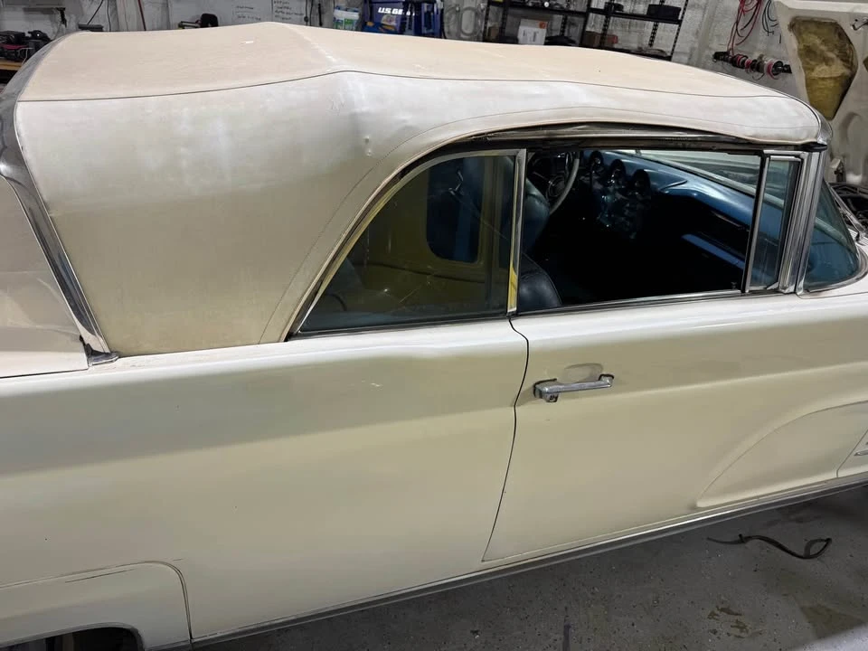 1960 Lincoln Continental 3rd Gen - Image 18 of 20