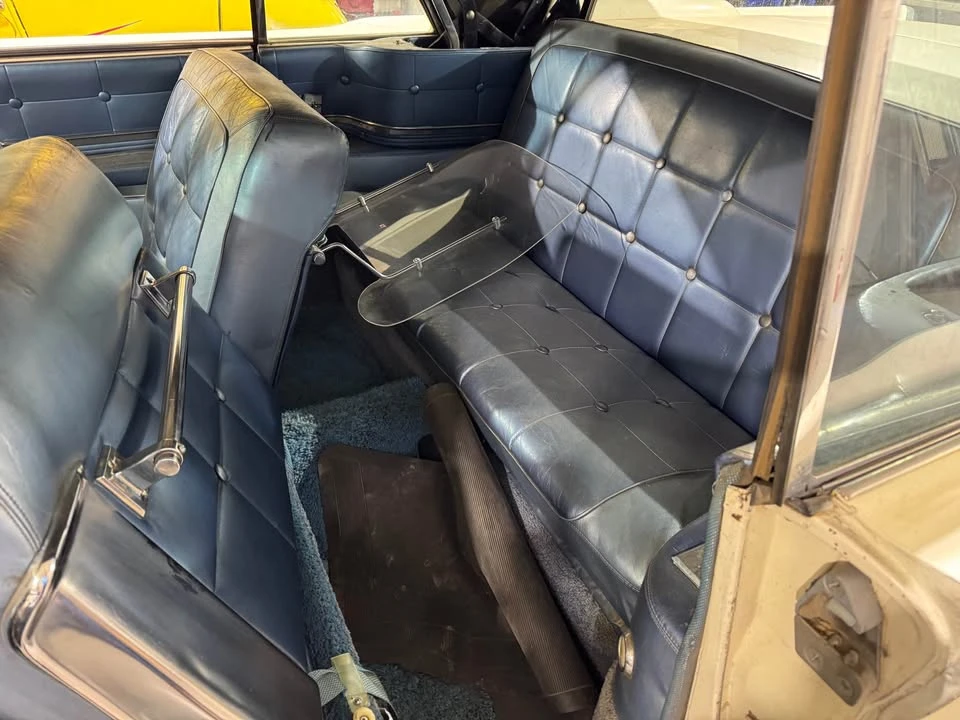 1960 Lincoln Continental 3rd Gen - Image 19 of 20