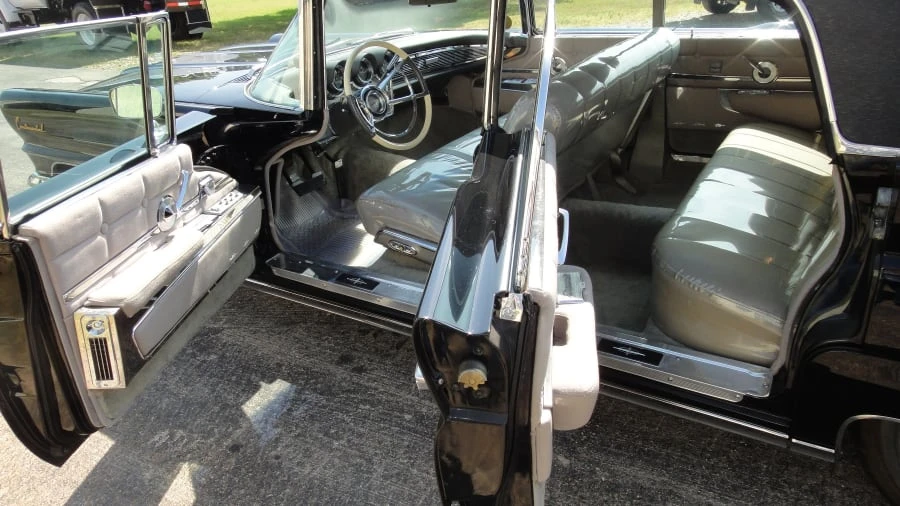 1960 Lincoln Continental 3rd Gen - Image 4 of 8