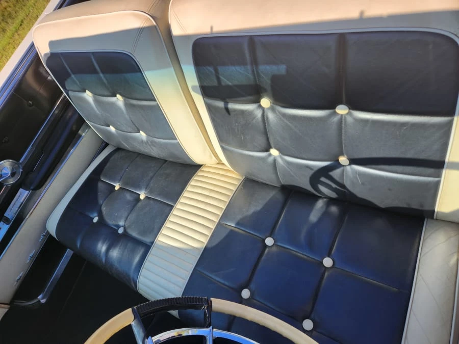 1960 Lincoln Continental 3rd Gen - Image 28 of 31