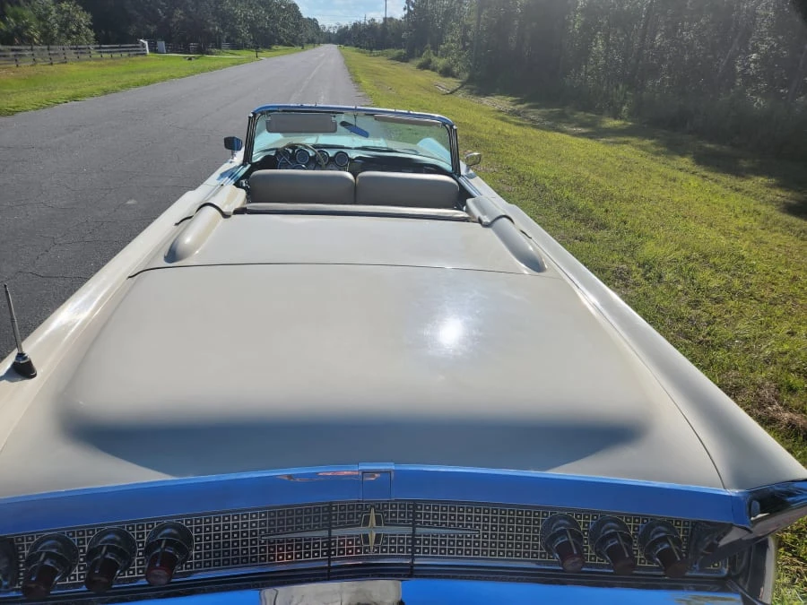 1960 Lincoln Continental 3rd Gen - Image 6 of 31