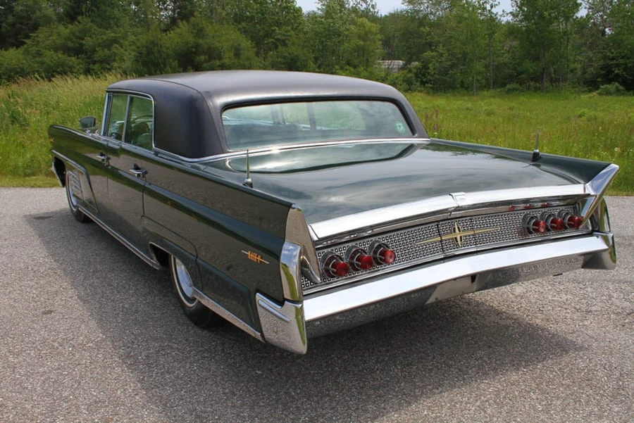 1960 Lincoln Continental 3rd Gen - Image 2 of 5