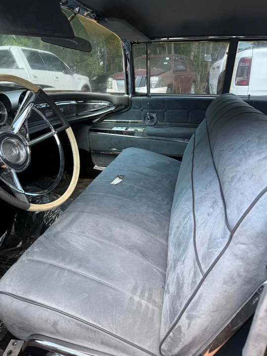 1960 Lincoln Continental Mark Series - Image 7 of 7