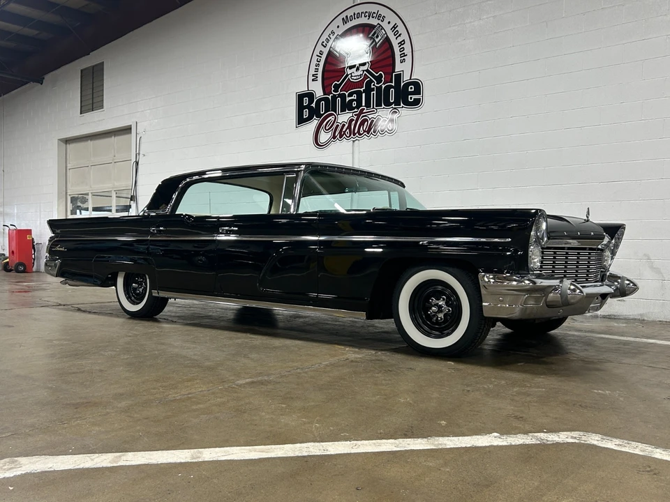 1960 Lincoln Premiere - Image 3 of 21