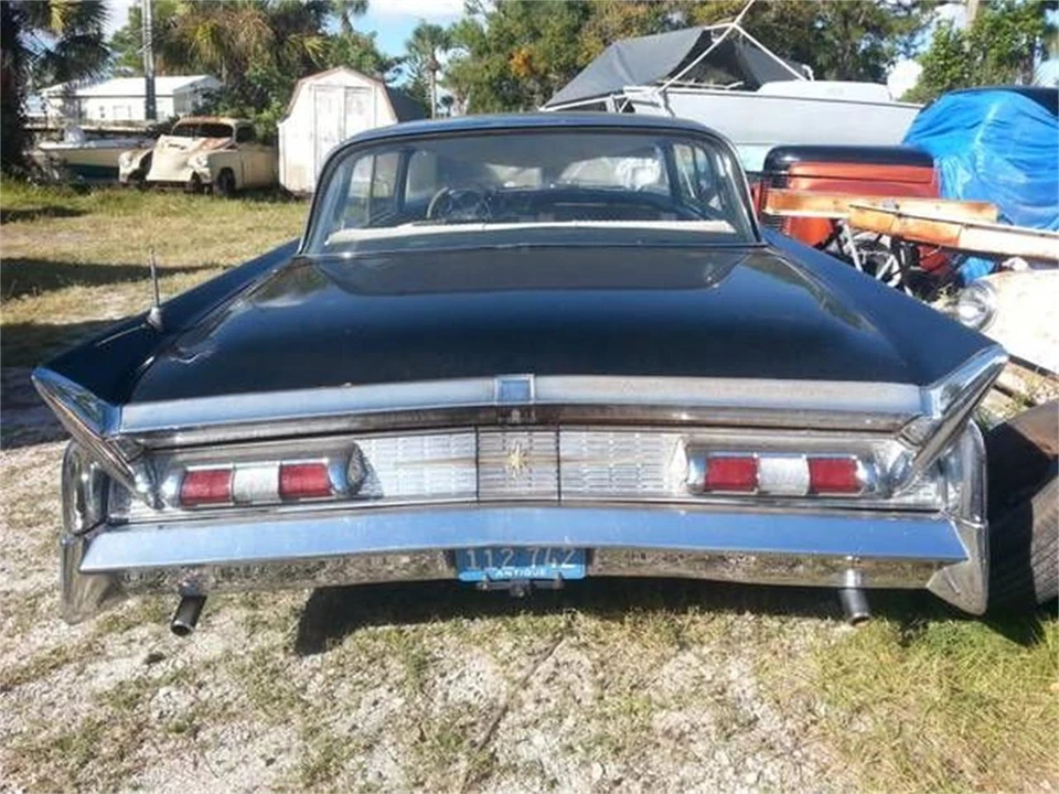 1960 Lincoln Premiere - Image 4 of 7