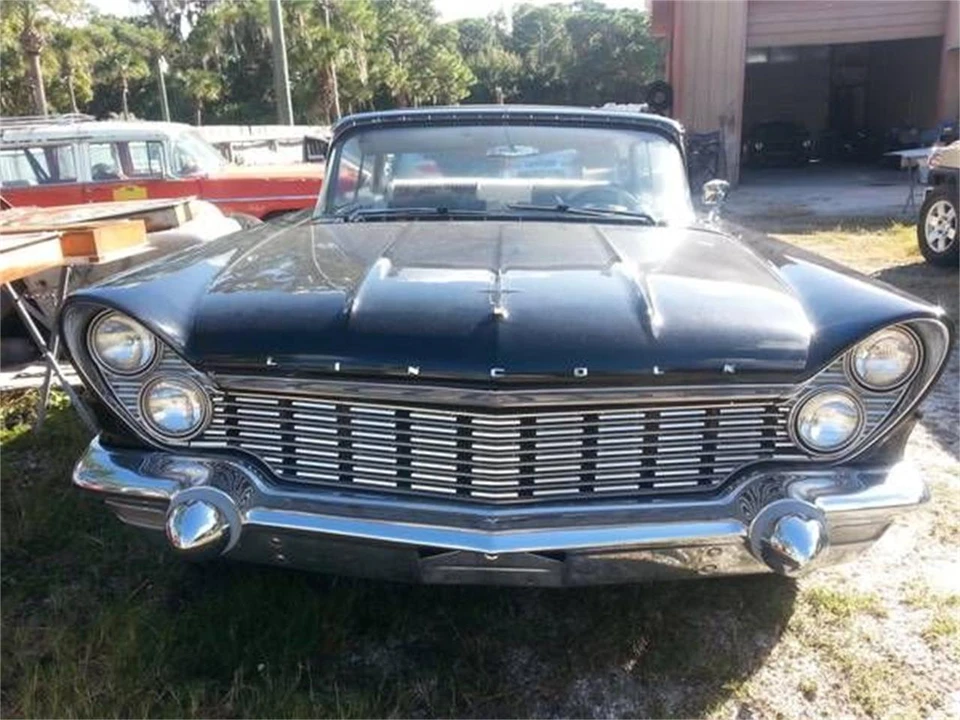 1960 Lincoln Premiere - Image 6 of 7