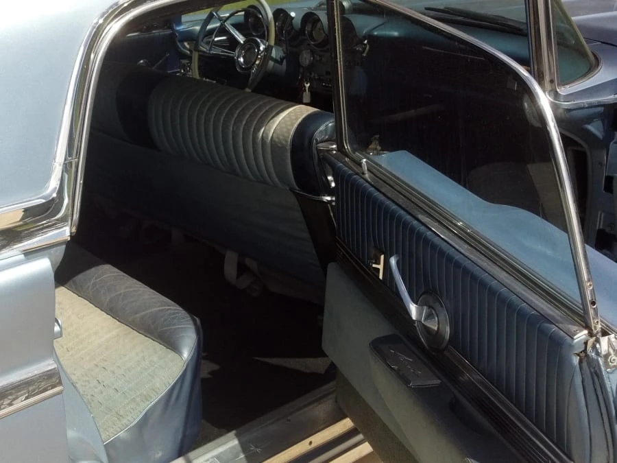 1960 Lincoln Premiere - Image 4 of 9