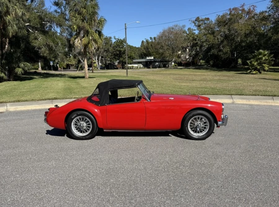 1960 MG MGA 1600 - Image 2 of 17